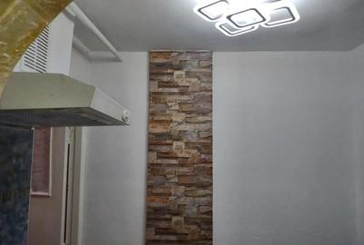 Apartament cu 4 camere semidecomandat în Dristor - 3