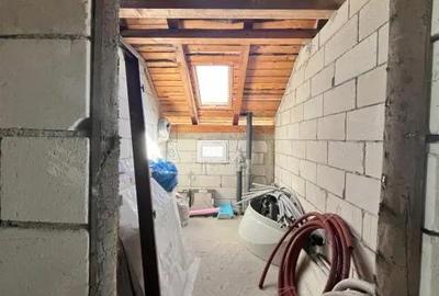 Casă cu 3 camere cu Teren 1000 Mp în Clit - 2