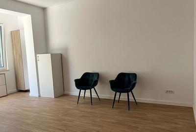 Triplex modern, între Calea Circumvalațiunii și Bulevardul Cetății - 8
