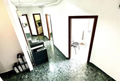 Spațiu comercial, de 100 mp, în Mazepa 2 - 4