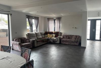 Casă individuală cu 5 camere cu Canalizare în Central - 13