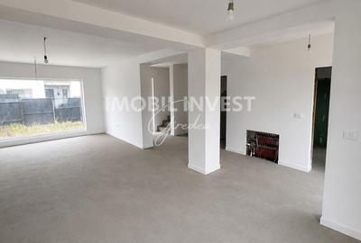 Casă cu 4 camere cu Teren 180 Mp în Cetate - 2