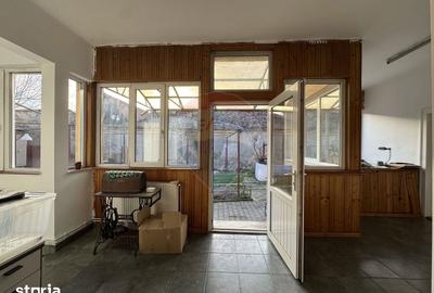 Casă cu 4 camere cu Teren 572 Mp în Central - 3