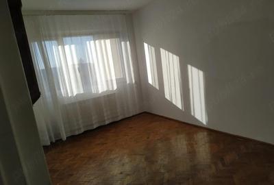 Apartament cu 3 camere semidecomandat în Circumvalațiunii - 2