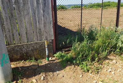 Teren de 1800 mp, în Schela - 8