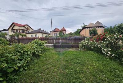 1/2 - Casa de vanzare + teren 472 mp - 8