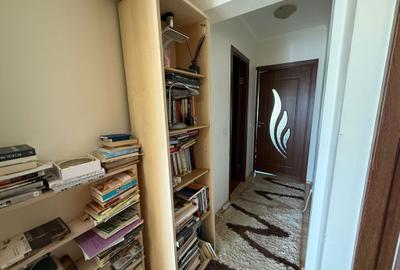 Apartament cu 3 camere semidecomandat în Careiului - 2