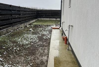 Casă cu 3 camere cu Teren 450 Mp în Balotești - 1