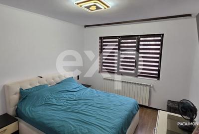 Apartament cu 3 camere semidecomandat, mobilat în Micro 9 - 9