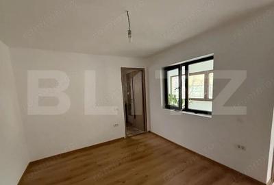 Casă cu Teren 454 Mp în Central - 8