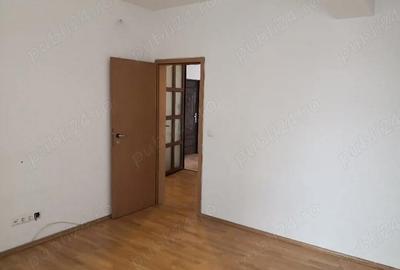 Spațiu comercial, de 70 mp, în Central - 2