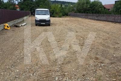 Vand teren 1.534 mp in Tocile, Sadu - utilitati si priveliste deosebita - 4