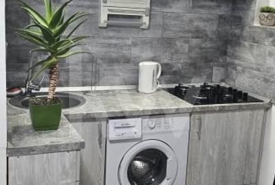 Apartament cu 2 camere semidecomandat, mobilat în Valea Rosie