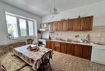 Casă cu 7 camere cu Teren 1150 Mp în Siliștea Snagovului - 3