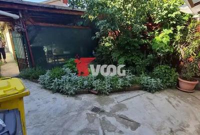 Casa cu anexa locuibila si teren - 9