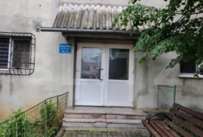 Apartament cu 2 camere semidecomandat, mobilat în Micro 4 - 6