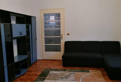 Casă cu 4 camere în Central - 1