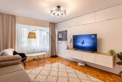 Apartament cu 4 camere decomandat în Decebal