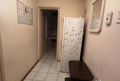 Apartament cu 3 camere decomandat, mobilat în Decebal - 5