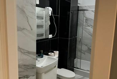 Garsonieră decomandată în Central