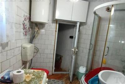 Casa, gradina si curte intr - un peisaj de poveste, aici in - 2