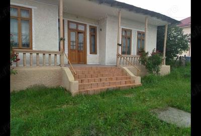 Casă cu 4 camere în Plopana - 9