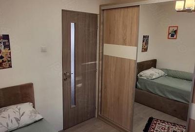 Apartament cu 3 camere decomandat în Sud - 1