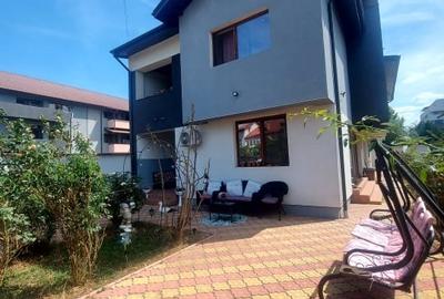 Casă individuală cu 7 camere cu Canalizare în Fundeni - 3