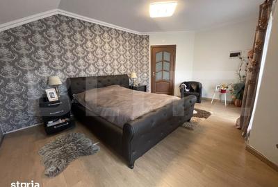 Casă cu 6 camere cu Teren 450 Mp în Central - 3