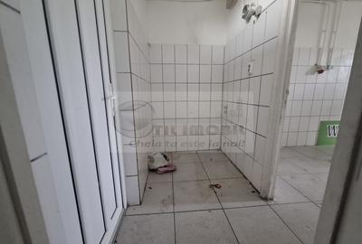 Spațiu comercial, de 21.079999923706 mp, în Cug - 5