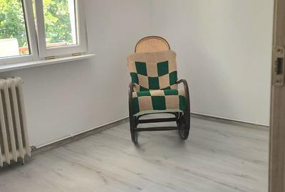 Apartament cu 4 camere decomandat în Zorilor