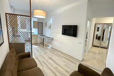 Apartament cu 2 camere semidecomandat, mobilat în Vest