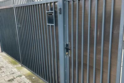 Casă cu 2 camere cu Teren 200 Mp în Central - 3