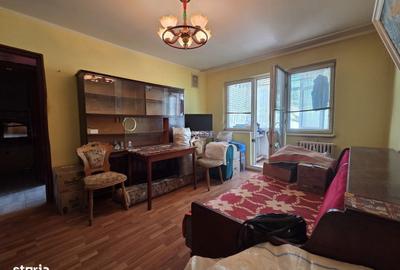 Apartament cu 3 camere semidecomandat în Alexandru cel Bun - 2