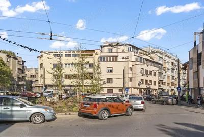 Apartament cu 4 camere decomandat în Central - 2