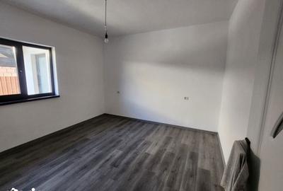 Casă cu 4 camere cu Teren 350 Mp în Hemeiuș - 8