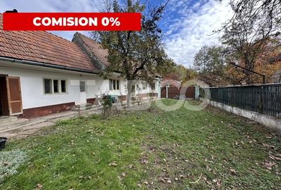 Casa cu gradina 3 camere anexe gospodaresti 5702 mp teren in Gura Vaii - 2