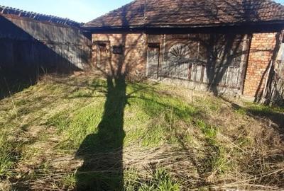 Casă cu 3 camere cu Teren 1000 Mp în Lăpuș - 2