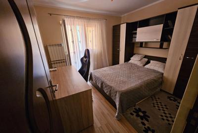 Apartament cu 2 camere decomandat în Stana - 2