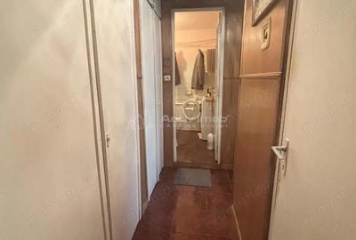Apartament cu 2 camere decomandat în Iosia