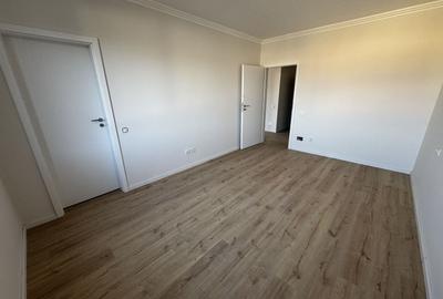 Apartament cu 3 camere semidecomandat, mobilat în Florești - 20