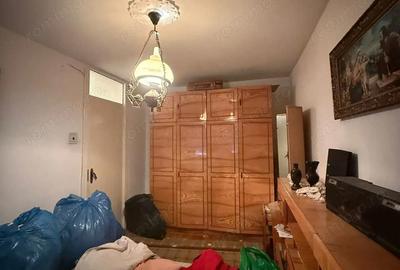 Apartament cu 3 camere decomandat în Dâmbovița - 2