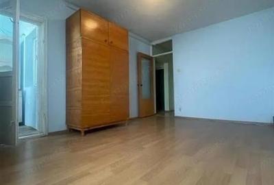 Garsoniera, Mihai Bravu - 1