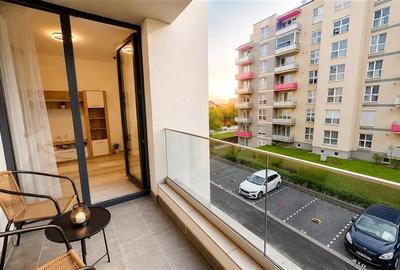 Apartament cu 2 camere decomandat în Tractorul - 3