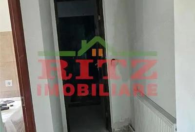 Apartament cu 3 camere în Caracal - 3