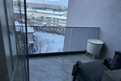 Apartament cu 2 camere decomandat în Berceni - 2