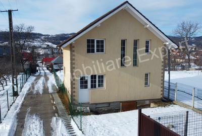 Casă cu 4 camere în Șuici - 11