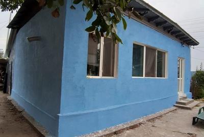 Casă cu 3 camere în Vărăști - 2