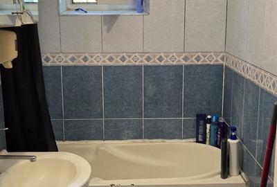 Apartament cu 3 camere decomandat în Central - 1