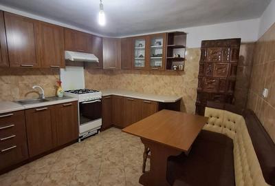 Casă cu 4 camere cu Teren 864 Mp în Central - 8